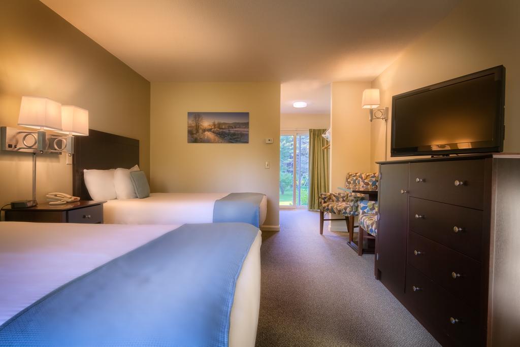 Sun & Ski Inn And Suites Stowe Kültér fotó