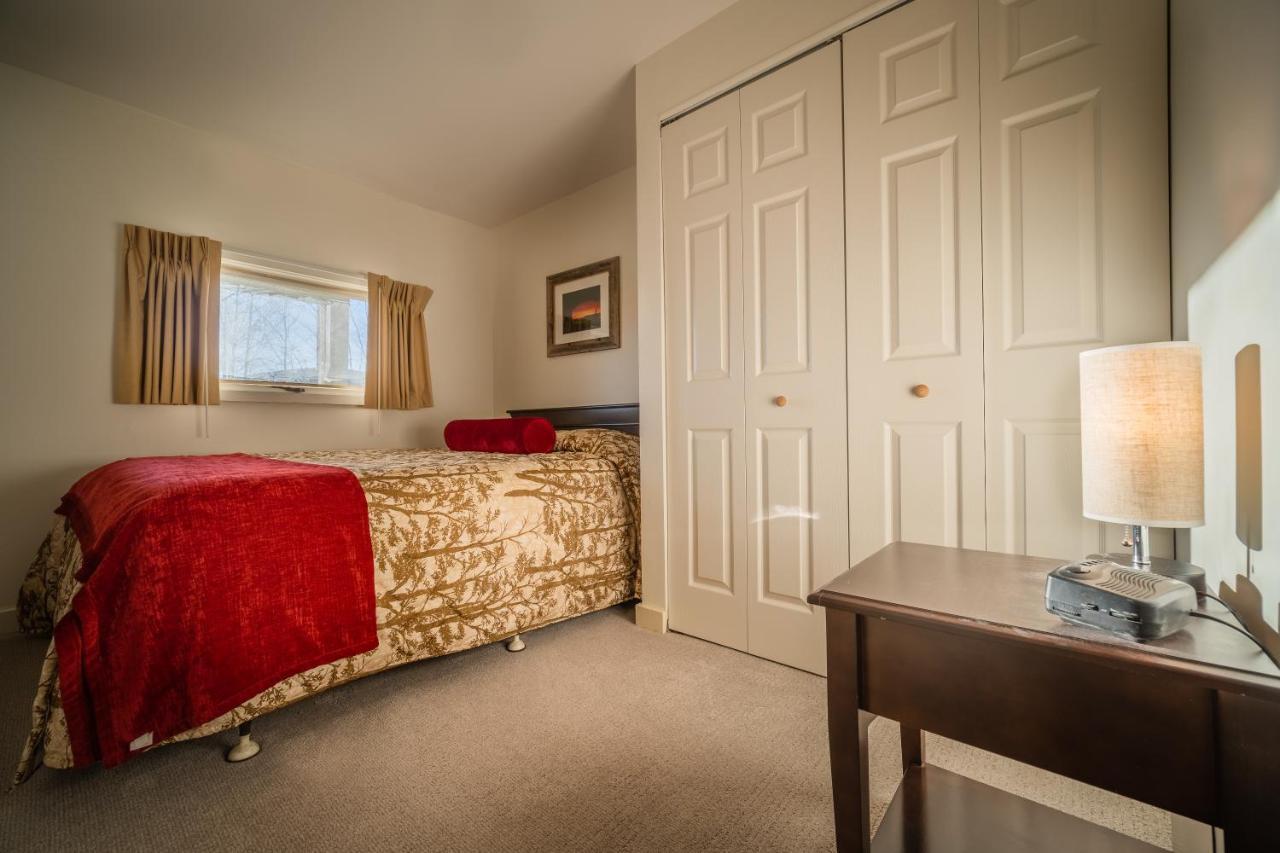 Sun & Ski Inn And Suites Stowe Kültér fotó